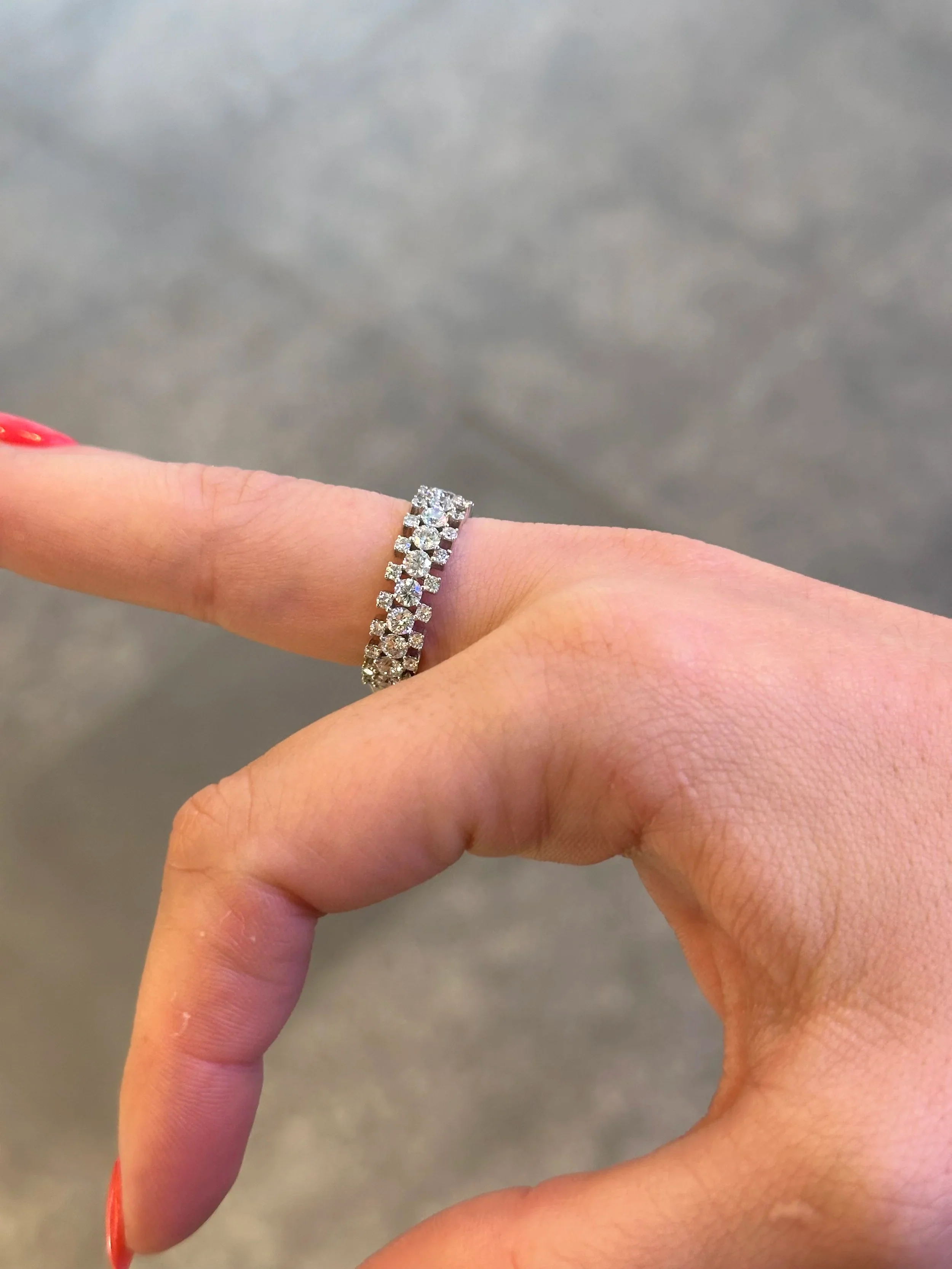 Ladies Three Row Round Diamond Eternity Band - Image 3