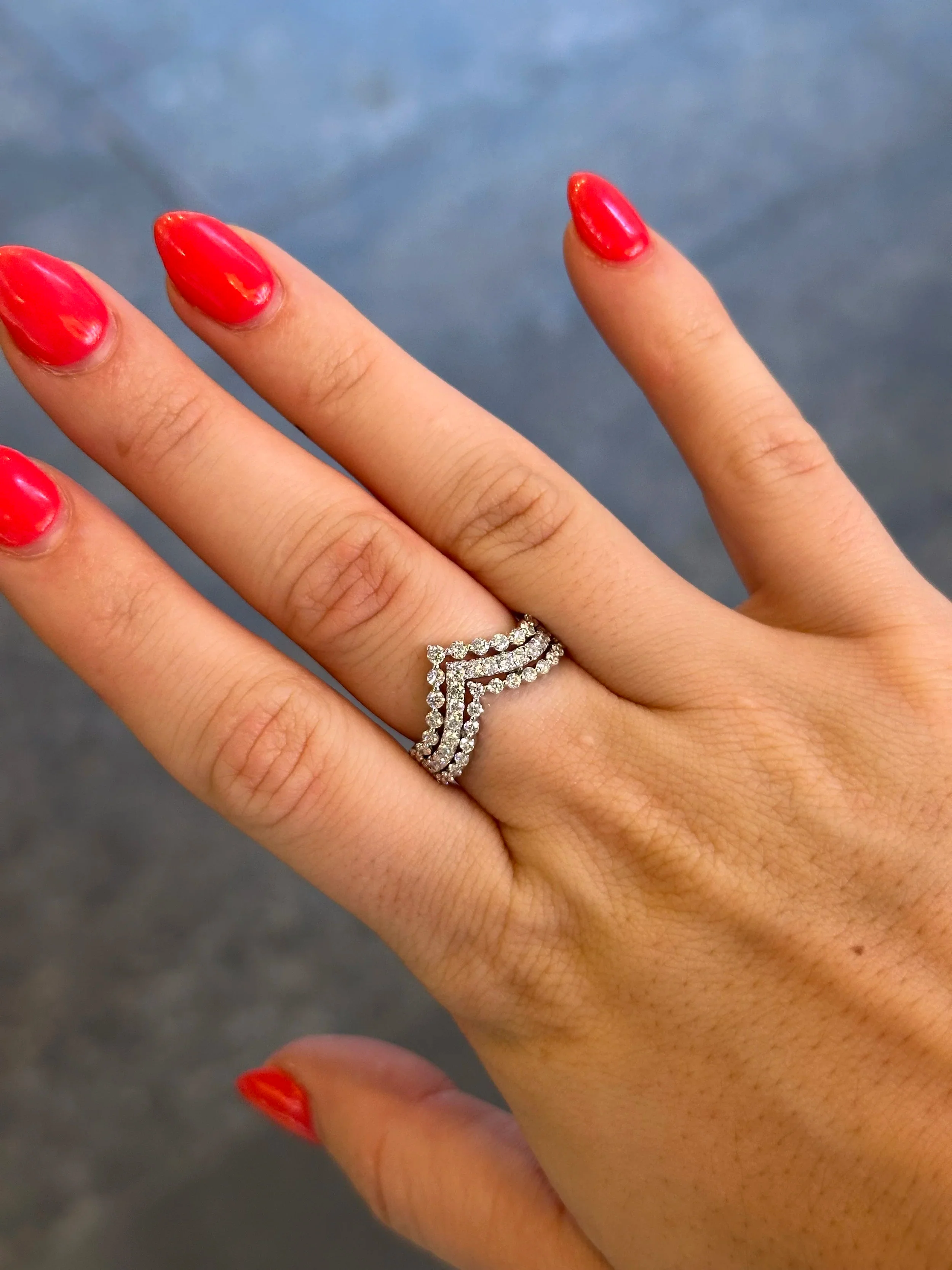 Ladies Three Row “V” Shaped Round Diamond Ring - Image 2