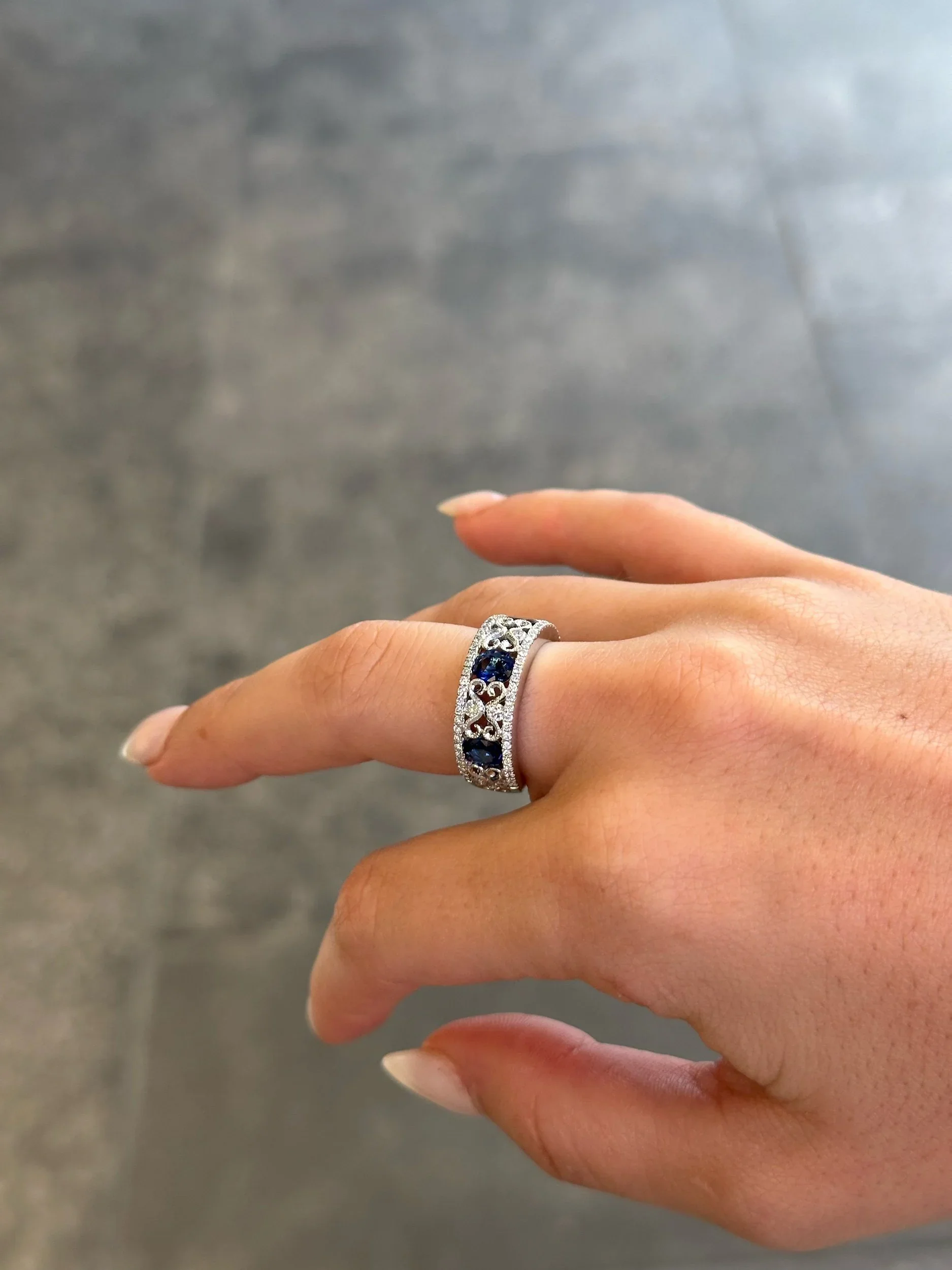 Ladies Three Sapphire Stone Round Diamond Ring - Image 2