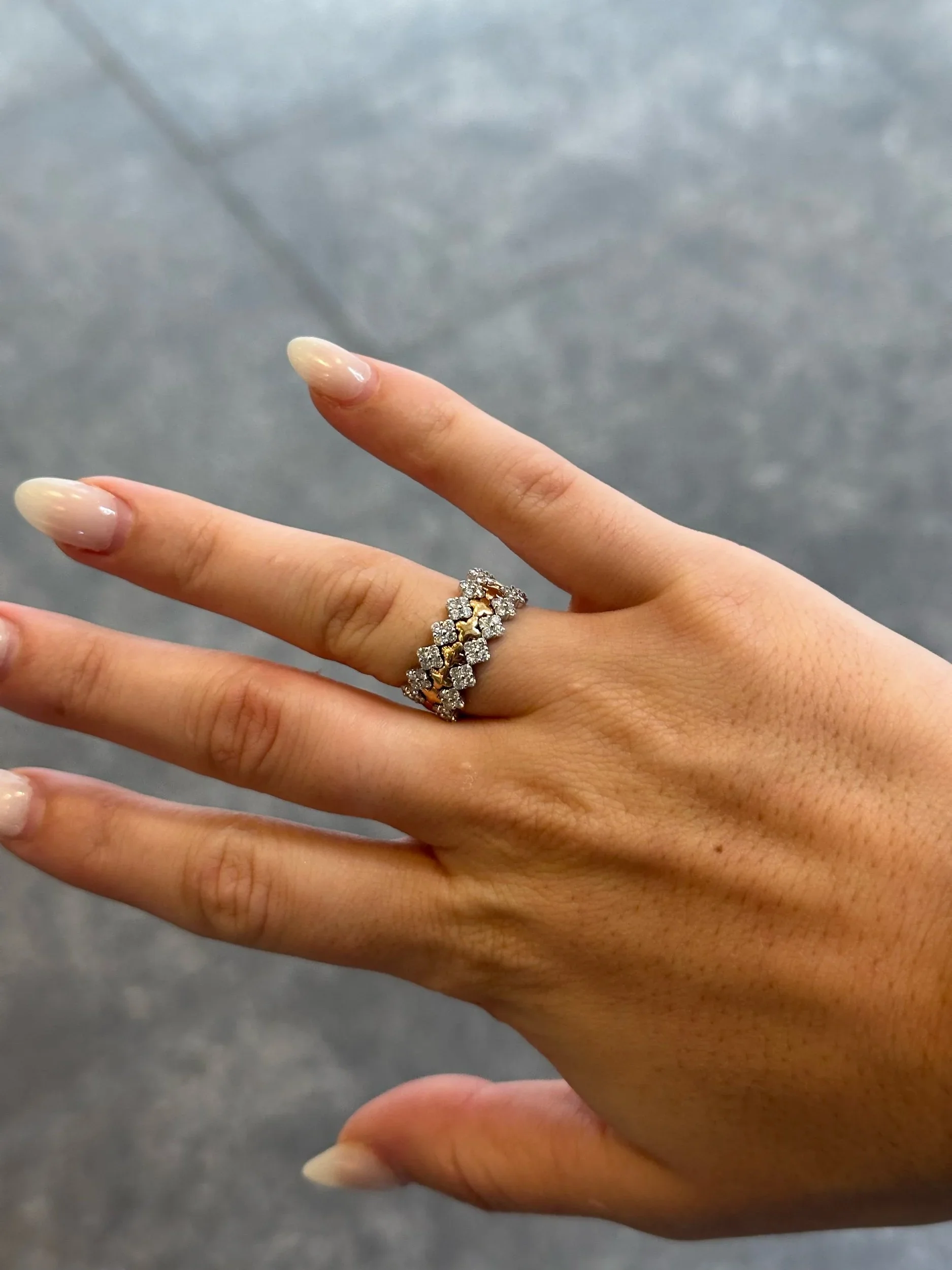 Ladies Two Tone Clover Round Diamond Ring - Image 2