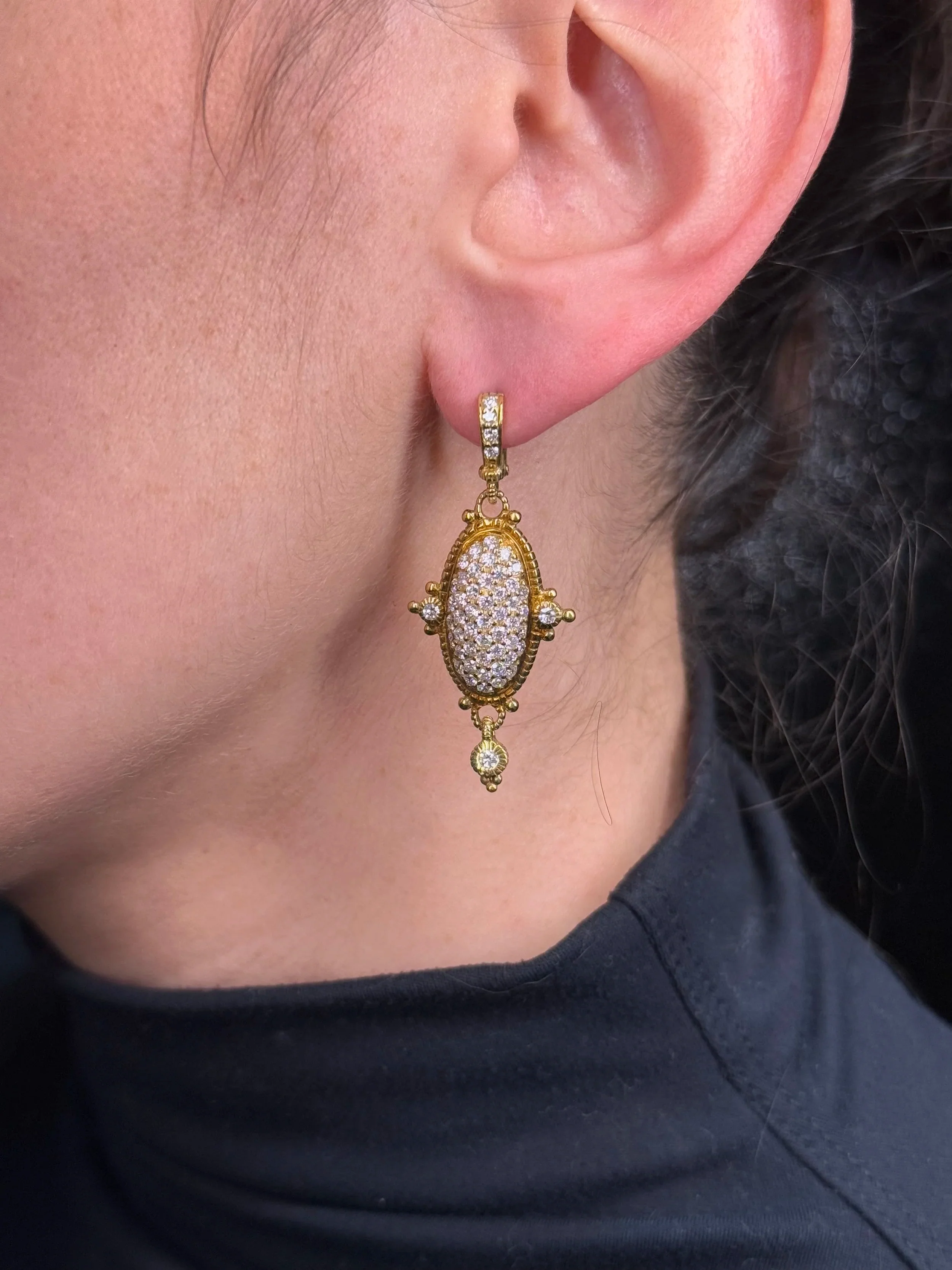 Ladies Vintage Fancy Earring - Image 2