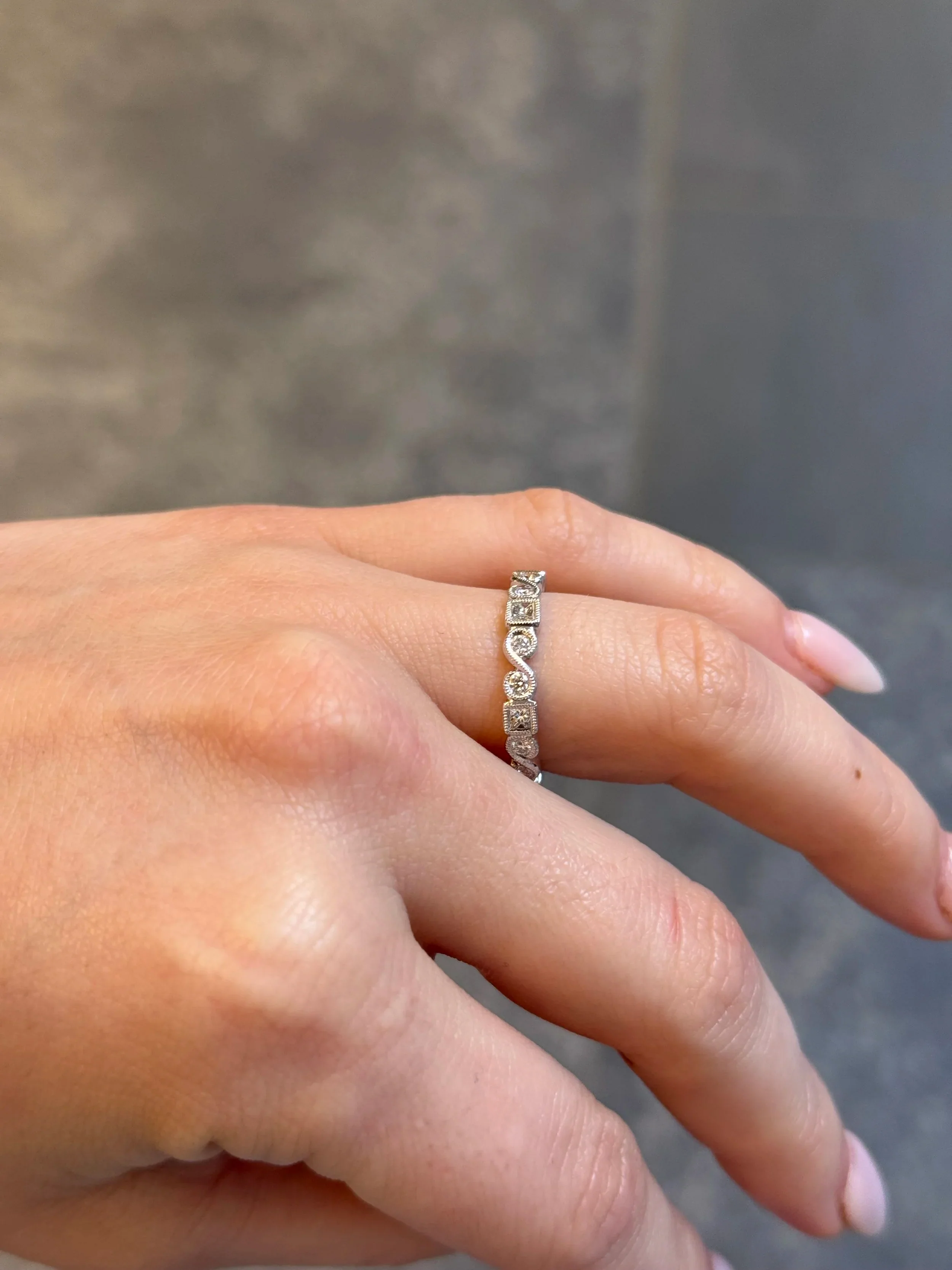 Ladies White Gold Milgrain Wedding Band - Image 3