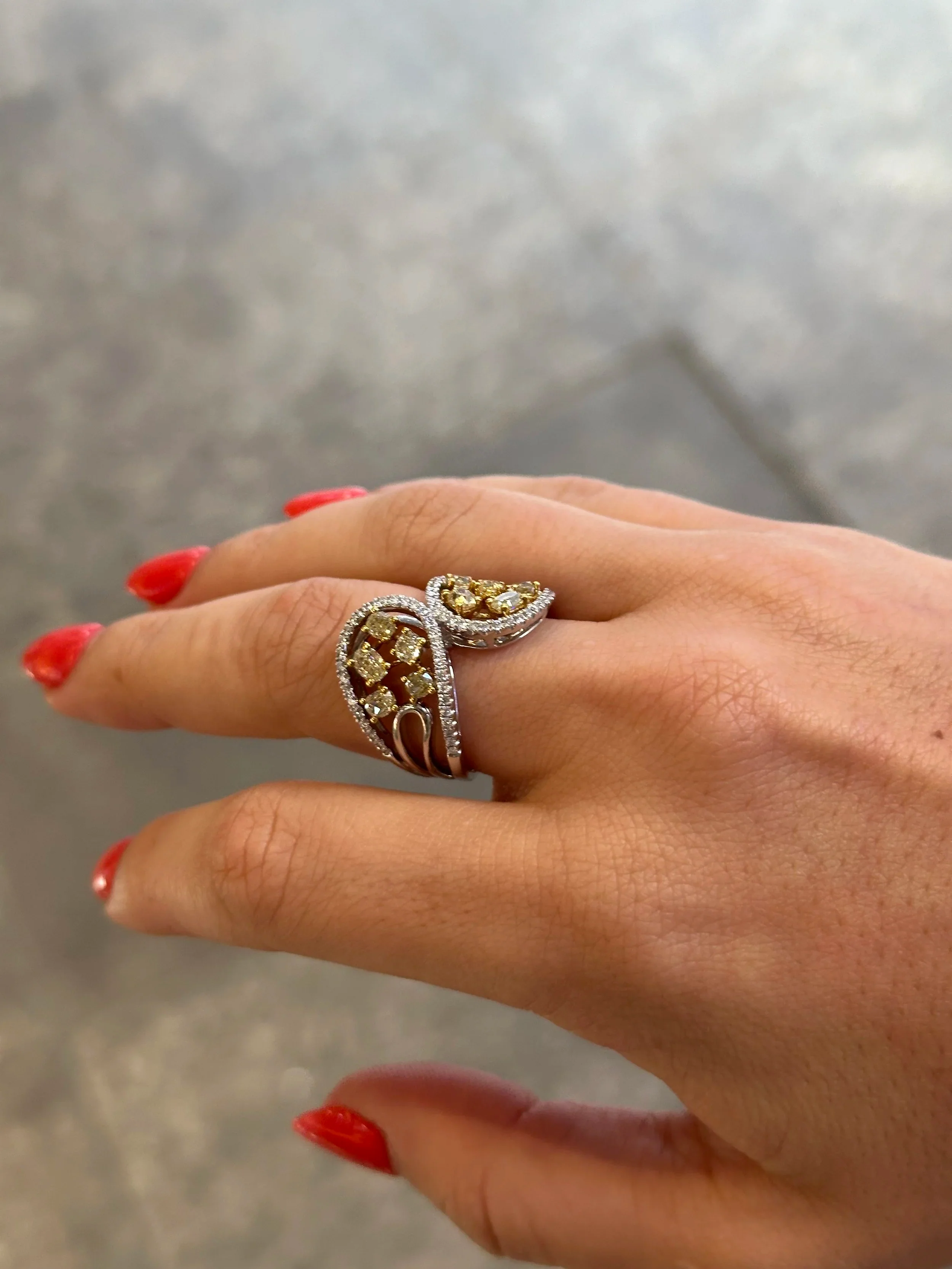 Ladies Yellow Diamond Cocktail Ring - Image 3