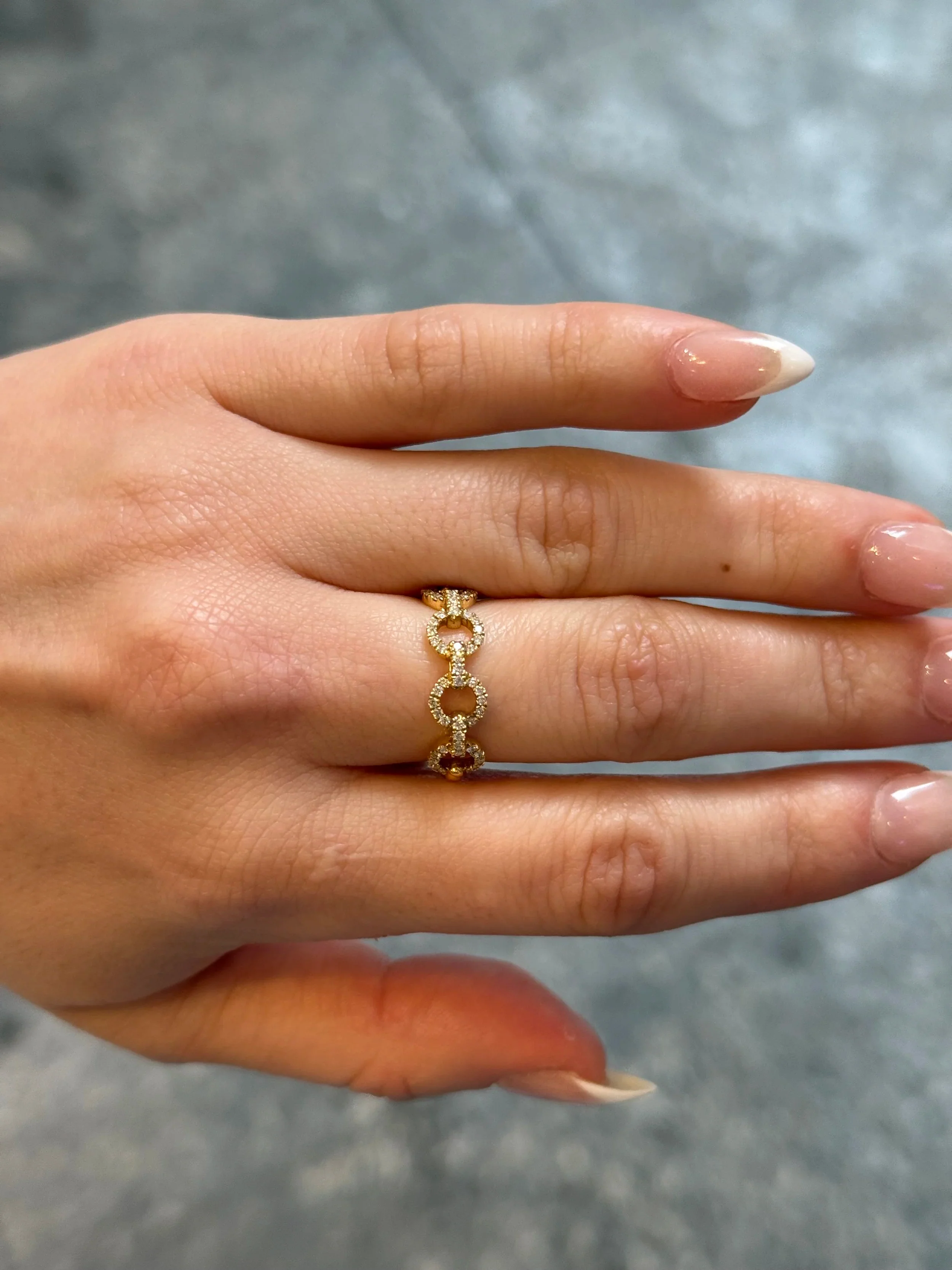 Ladies Yellow Gold Circle Chain Diamond Ring - Image 2