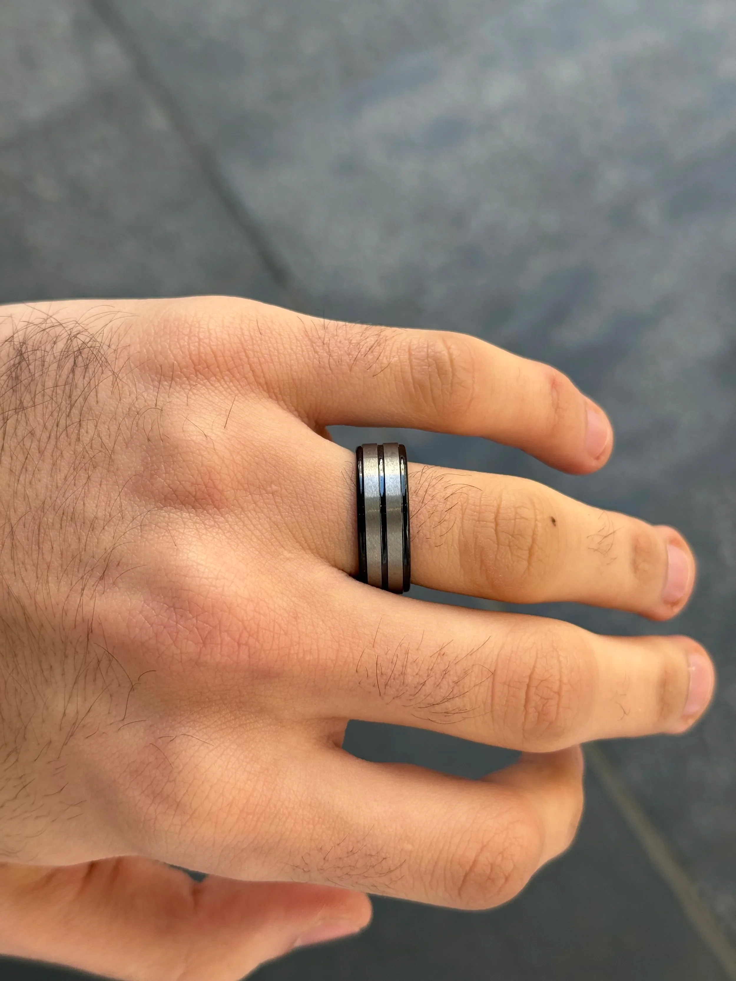 Men's Alternating Black and Silver Wedding Band - Image 2