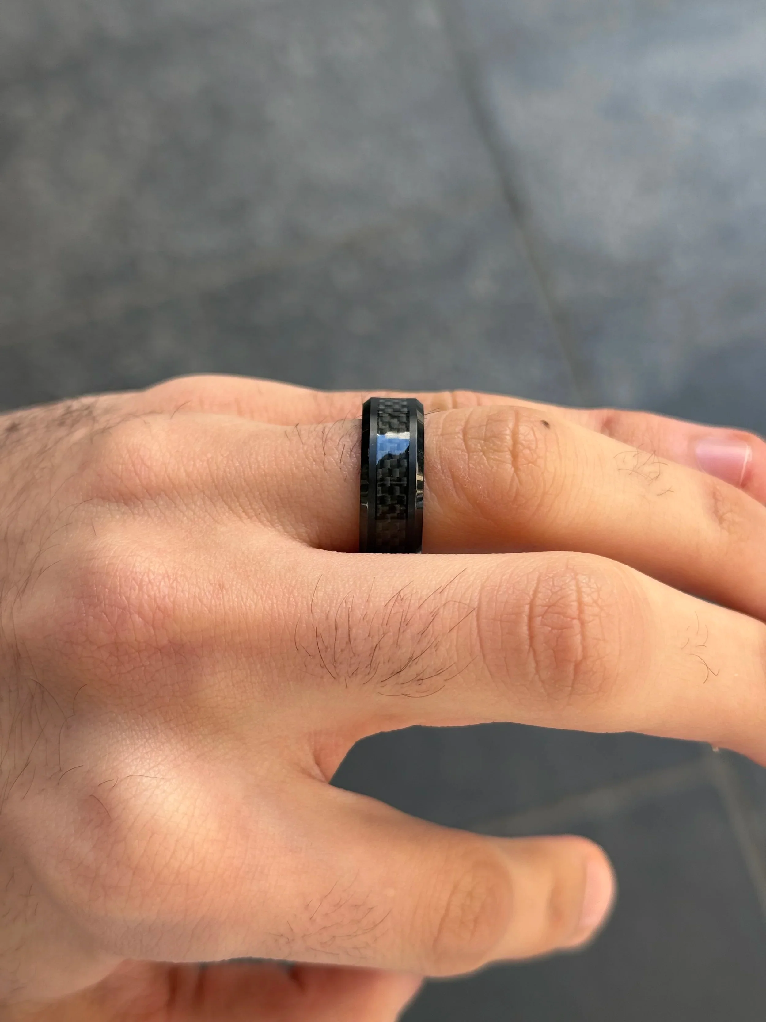 Men's Carbon Fiber Wedding Band - Image 3