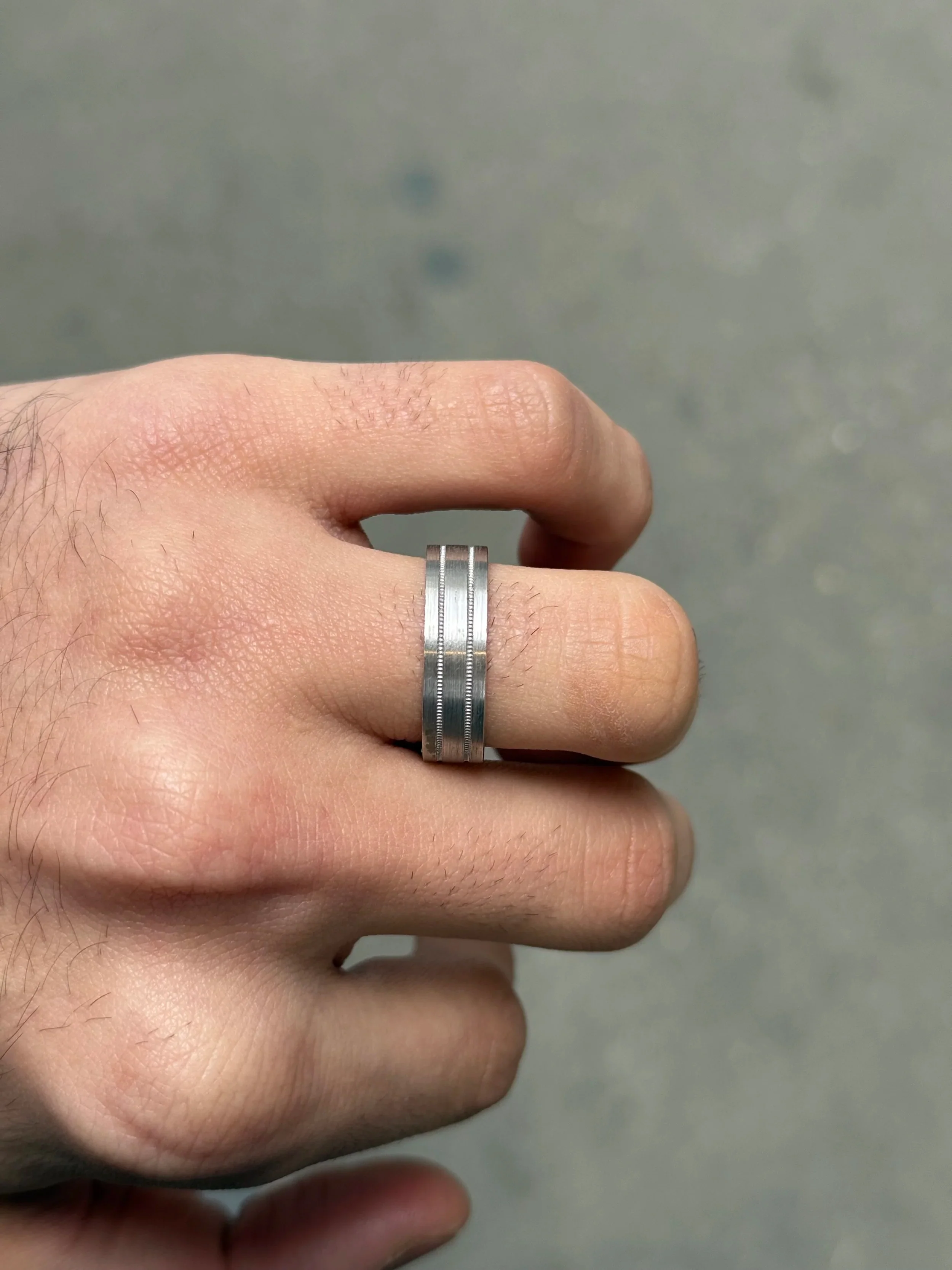 Men's Flat 2 Row Beveled Wedding Band - Image 2